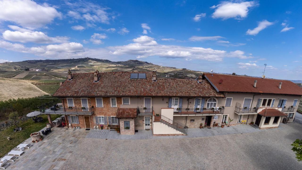 Agriturismo Cascina Sciulun Guest House มอนฟอร์เต ดิ อัลบา ภายนอก รูปภาพ